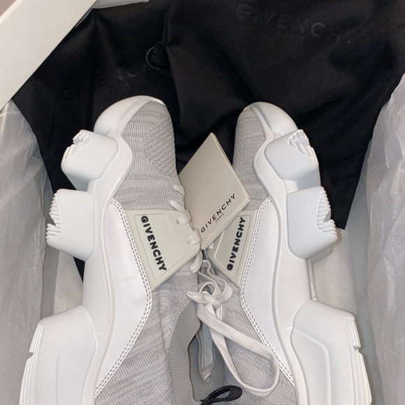 Givenchy Basse Jaw Sneakers - Picture 6 of 10